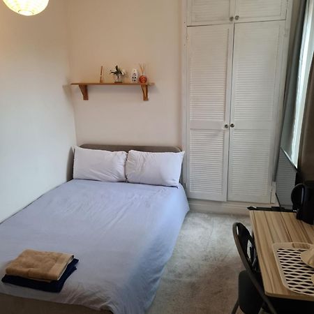 A Private & Beautiful Bedroom With Shared Bathroom In The Heart Of Bournemouth Dış mekan fotoğraf